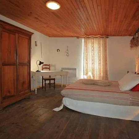 Сasa de vacaciones Le Des Faucons *