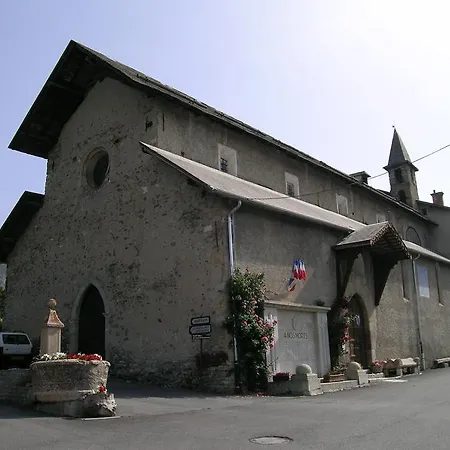 Holiday home Le Des Faucons