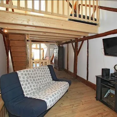 Le Des Faucons Holiday home